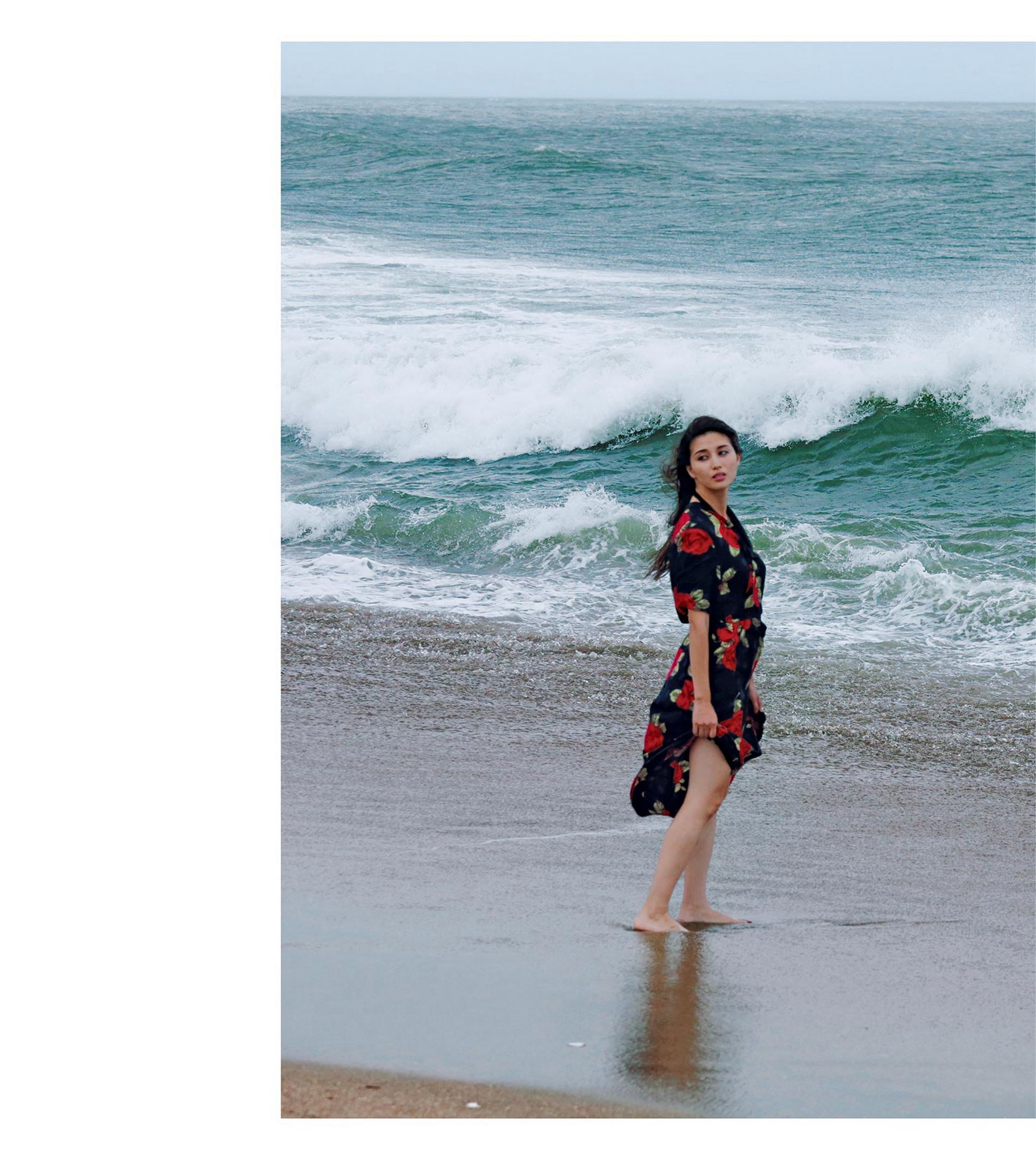 橋本マナミ写真集 『MANAMI BY KISHIN』(2014.12.08)